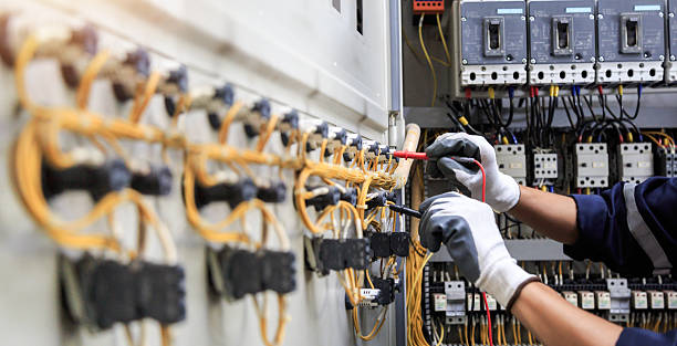 Professional Electrician technician working in Port St. Lucie, FL